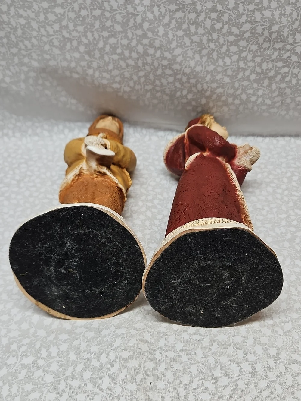 1988 Resin Christmas Carolers #889 #890